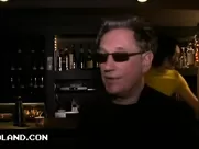 Groland nue - Mickael Kael au Japon