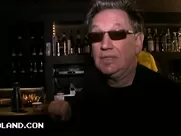 Groland nue - Mickael Kael au Japon