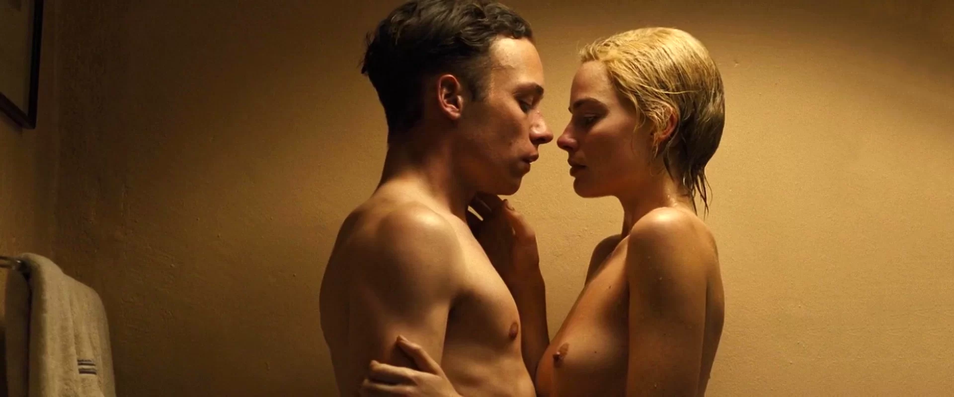 Margot robbie naked dreamland