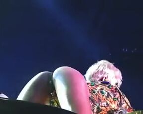 Miley Cyrus - Hot Sexy on Stage best movie sex scenes