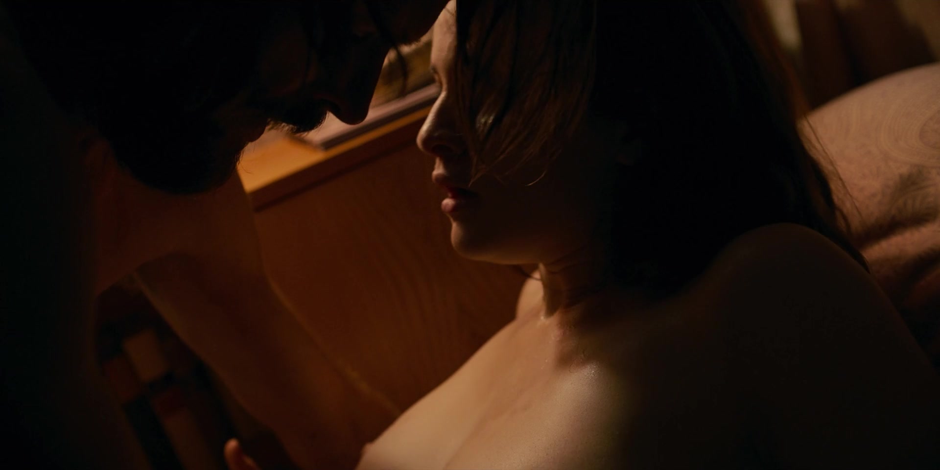 Lisa Vicari nude - Dark s02e01e04-06 (2019) best sex scenes on netflix.