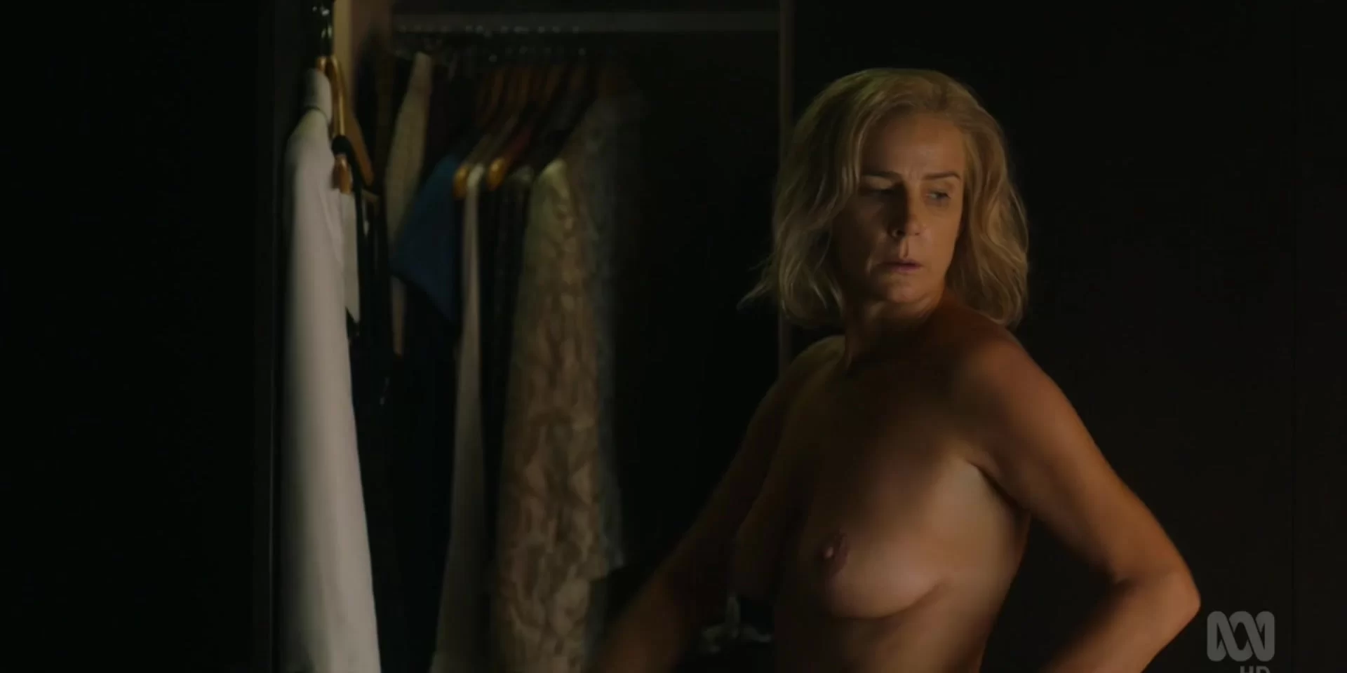 Sexy Rachel Griffiths nude - Total Control s01e03 (2019) sex in mainstream  cinema - Celebs Roulette Tube