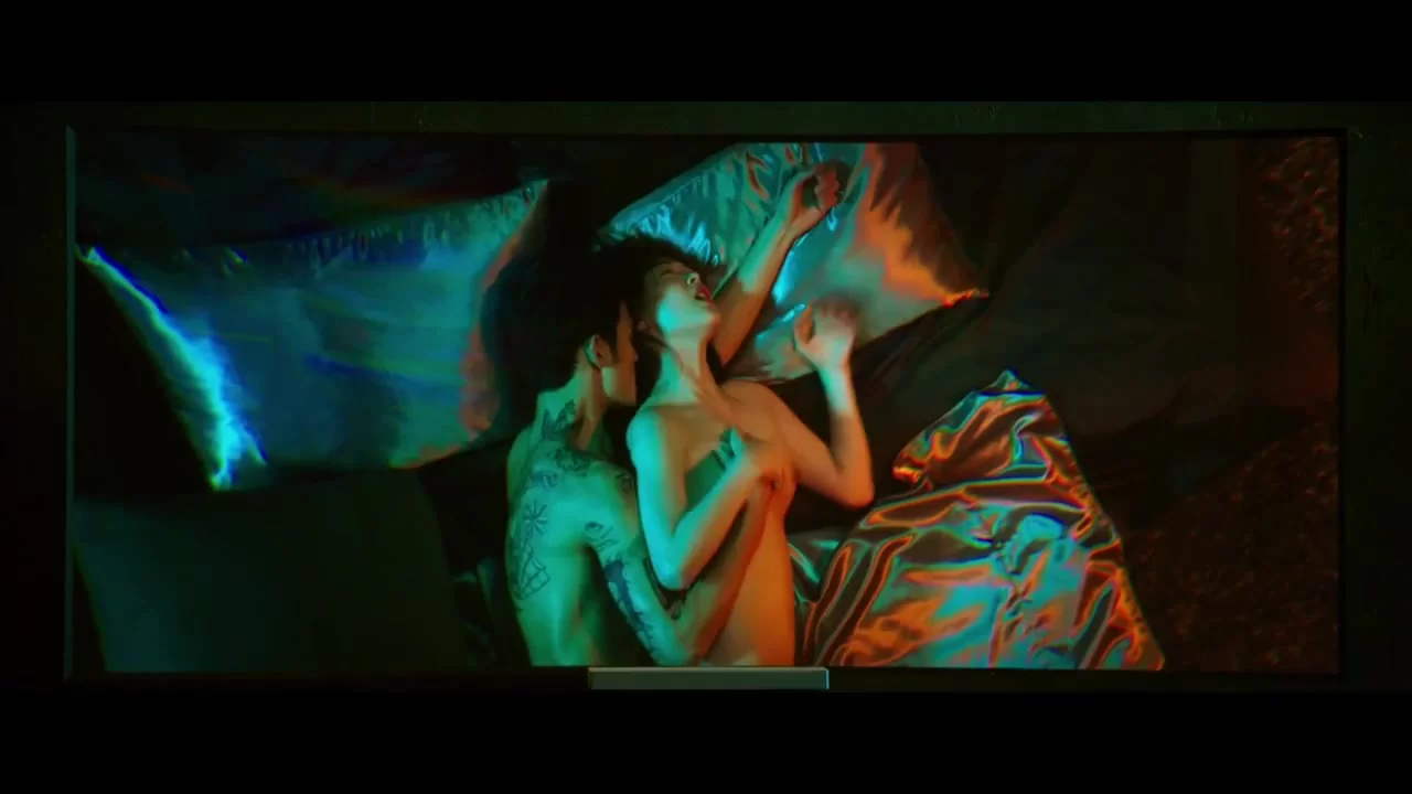 Sulli Choi - Real (2017) explicit mainstream cinema sex.