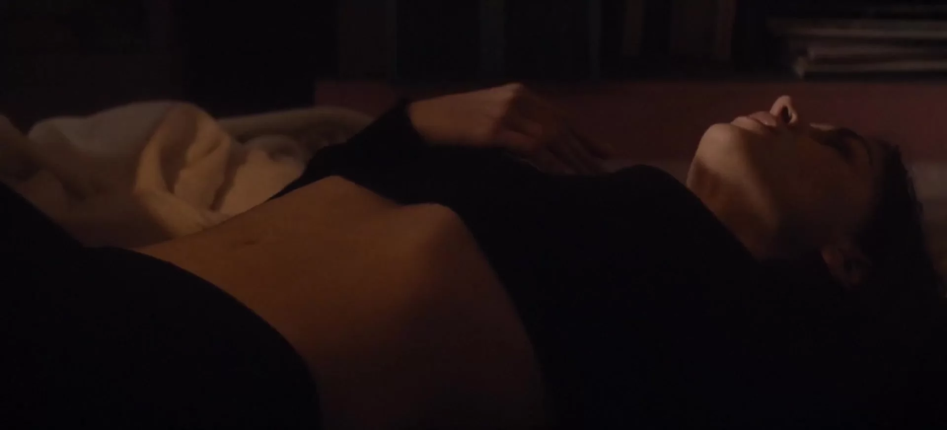 Housewife - Masturbation Scenes in Movies erotic sex scenes