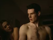 Aimee Lou Wood naked - Sex Education s01e01 (2019) unsimulated sex scenes