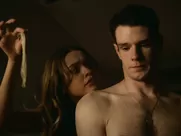 Aimee Lou Wood naked - Sex Education s01e01 (2019) unsimulated sex scenes