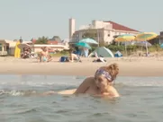 Elizabeth Olsen, Dakota Fanning - Very Good Girls(2013)