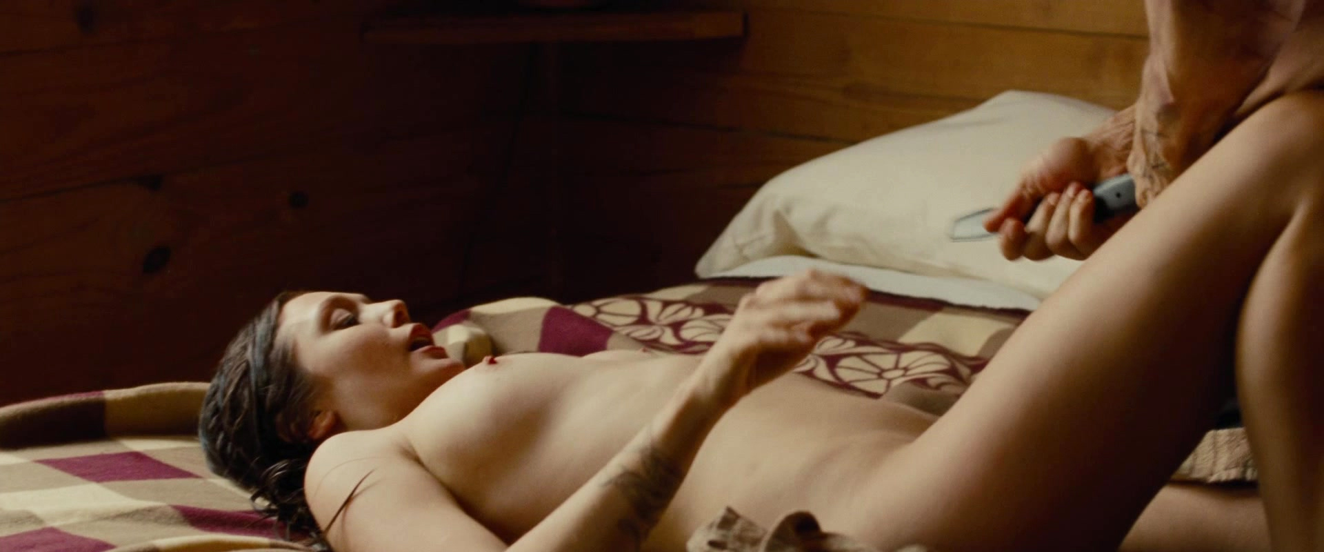 Elizabeth Olsen (23 years) in famous nude scene from Oldboy (2013). 