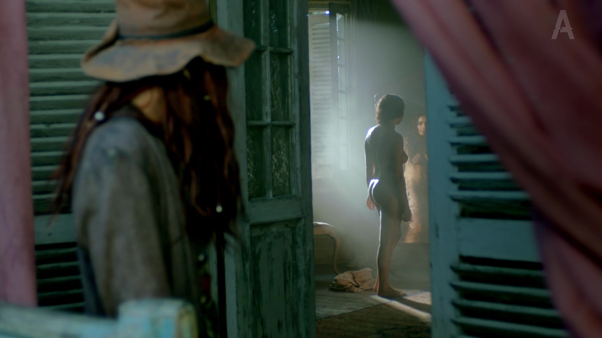 Jessica Parker Kennedy nude, etc – Black Sails s01e08 (2014) - Celebs  Roulette Tube